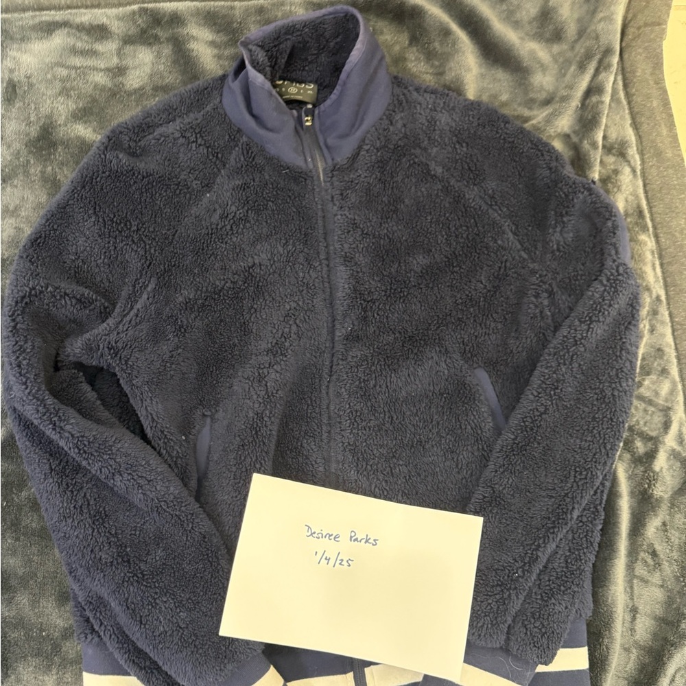 Figs Bafia Navy size Medium Sherpa Jacket
